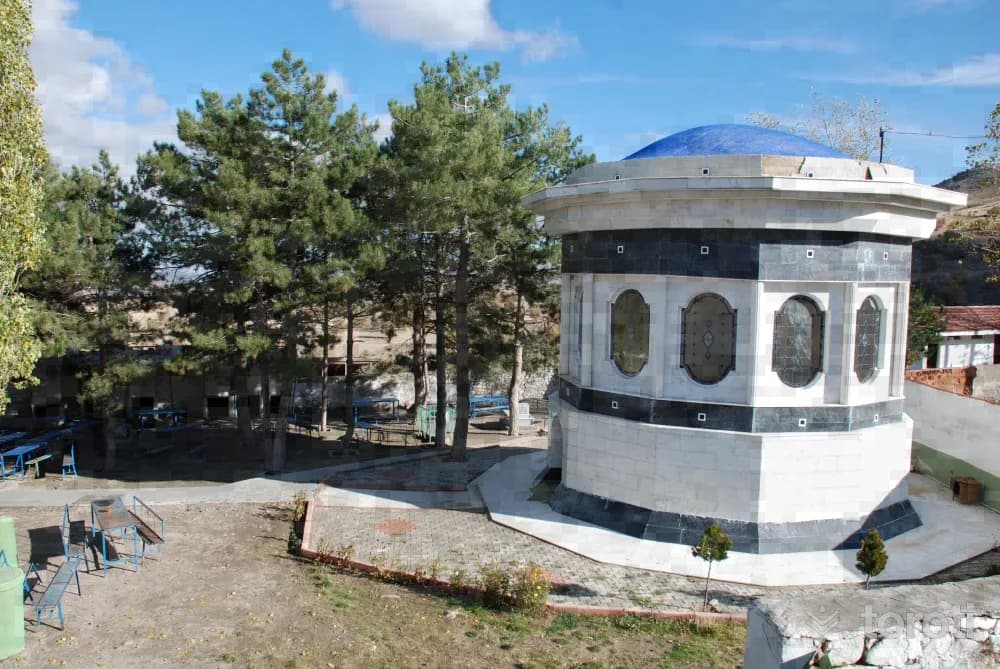 Haydar Sultan Cami Ve Türbesi