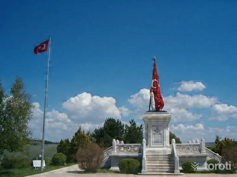 Şehit Sancaktar Mehmetcik Anıti