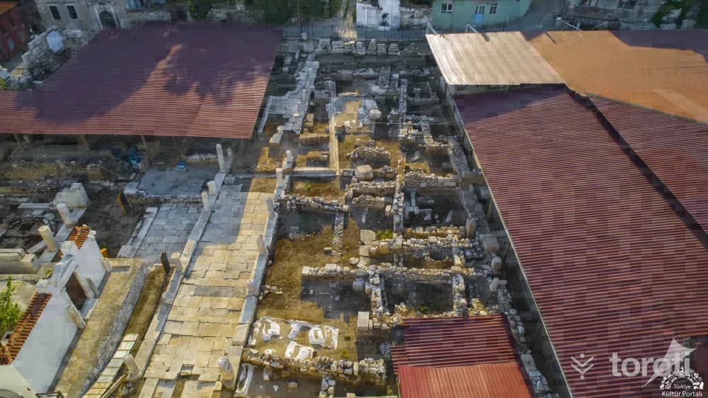 Milas Uzunyuva Anıt Mezarı Ve Müze Kompleksi