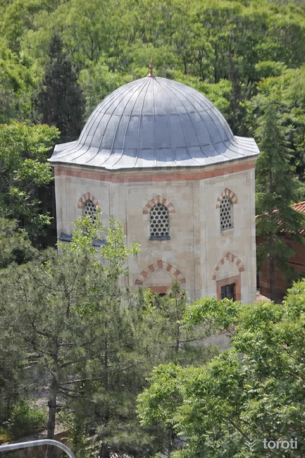 Cenabi Ahmet Paşa Türbesi