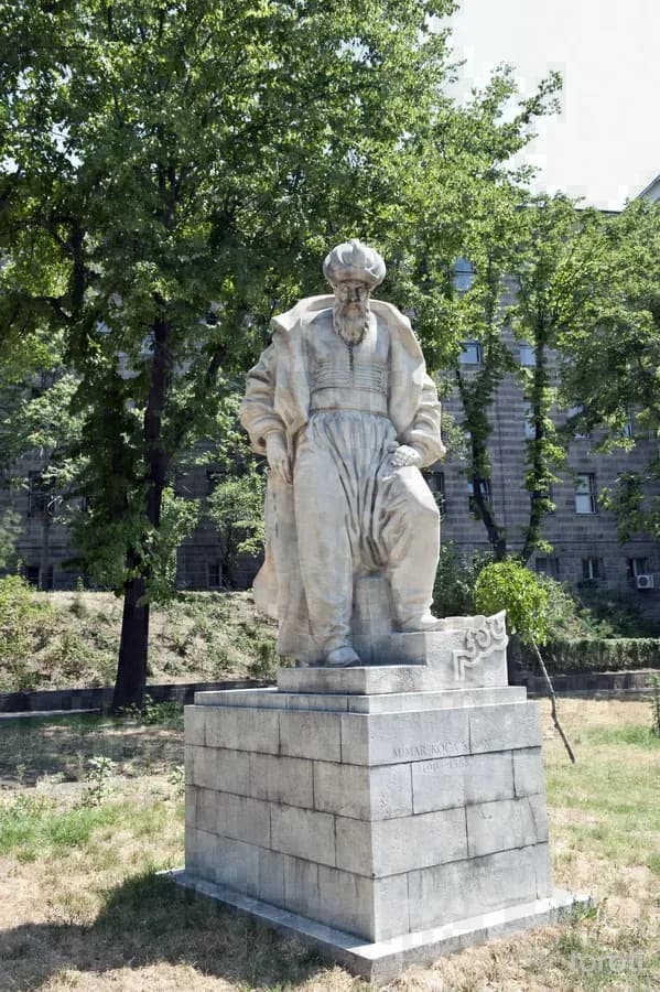 Mimar Sinan Anıti