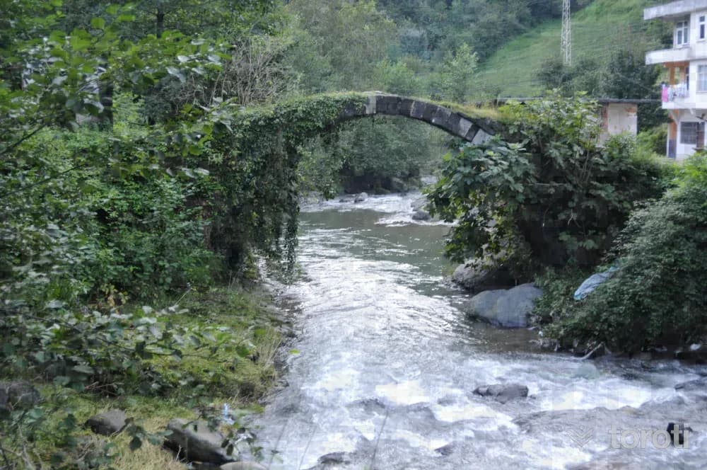 Yoldere Köyü Kemer Köprüsü