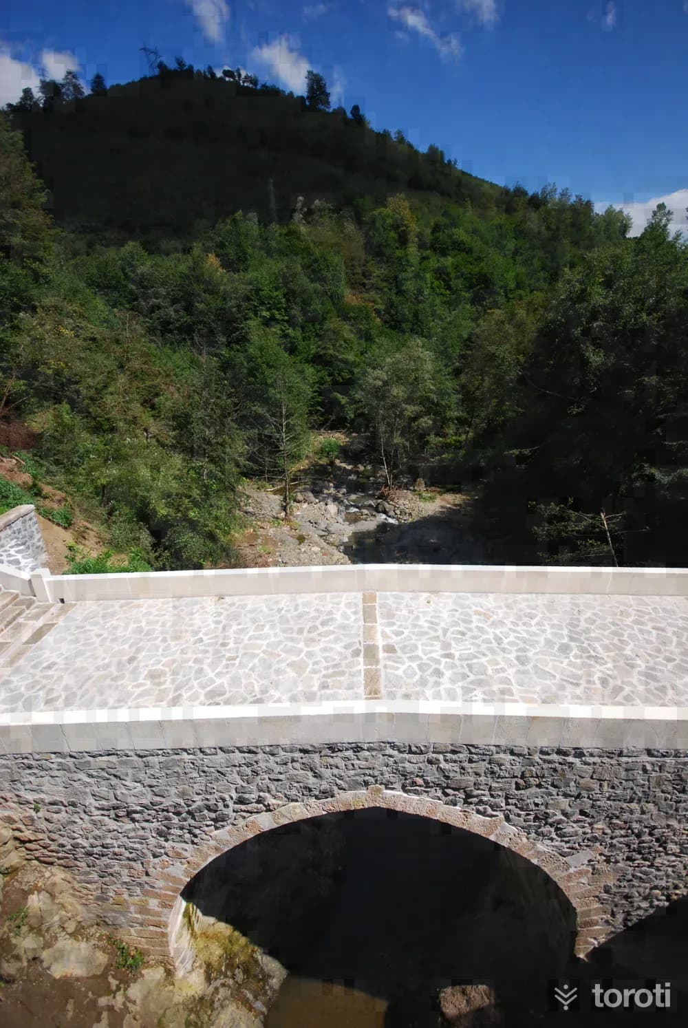 Sarpdere Köprüsü